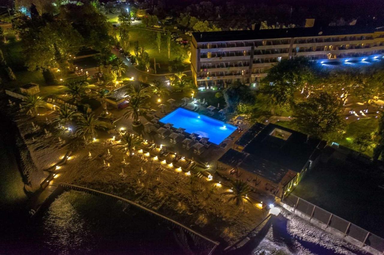 Long Beach Hotel & Resort Longos  Ngoại thất bức ảnh