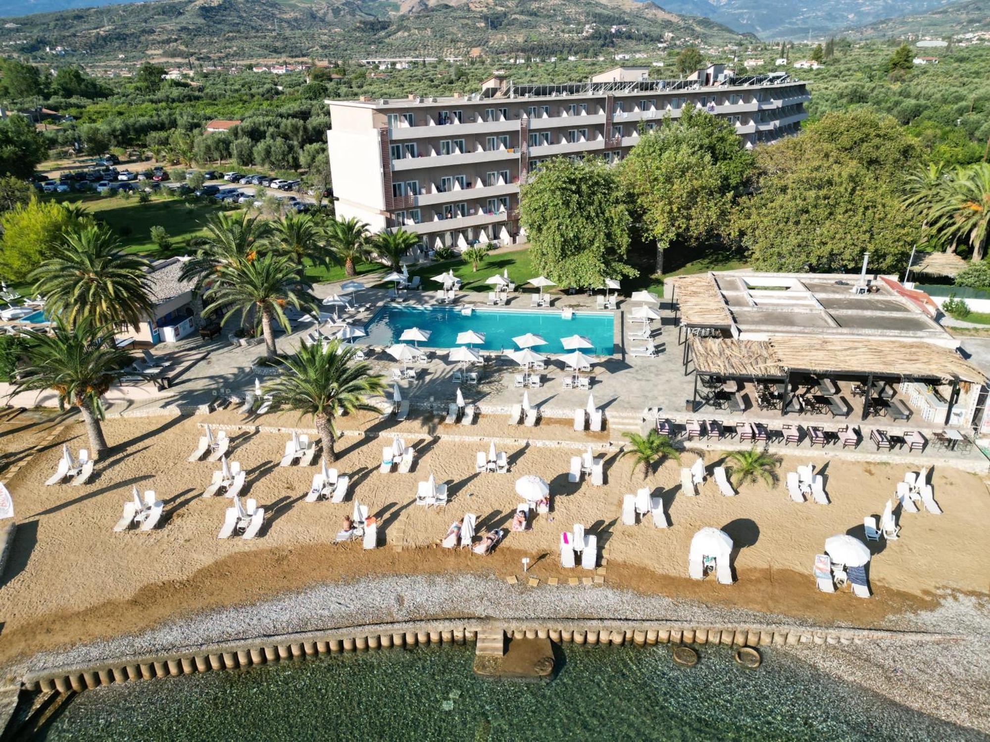 Long Beach Hotel & Resort Longos  Ngoại thất bức ảnh