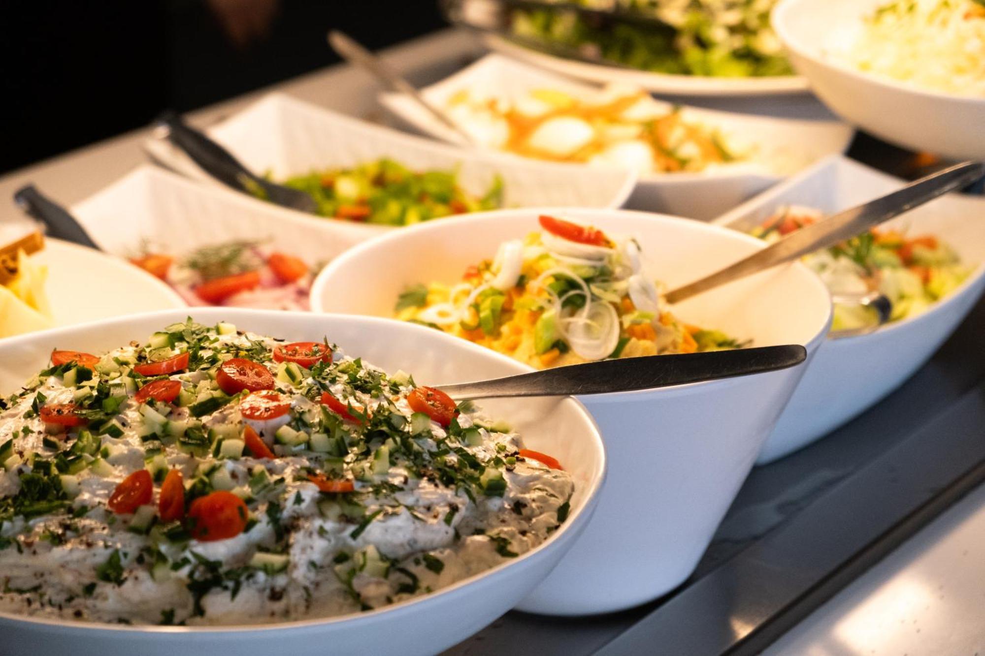Long Beach Hotel & Resort Longos  Ngoại thất bức ảnh