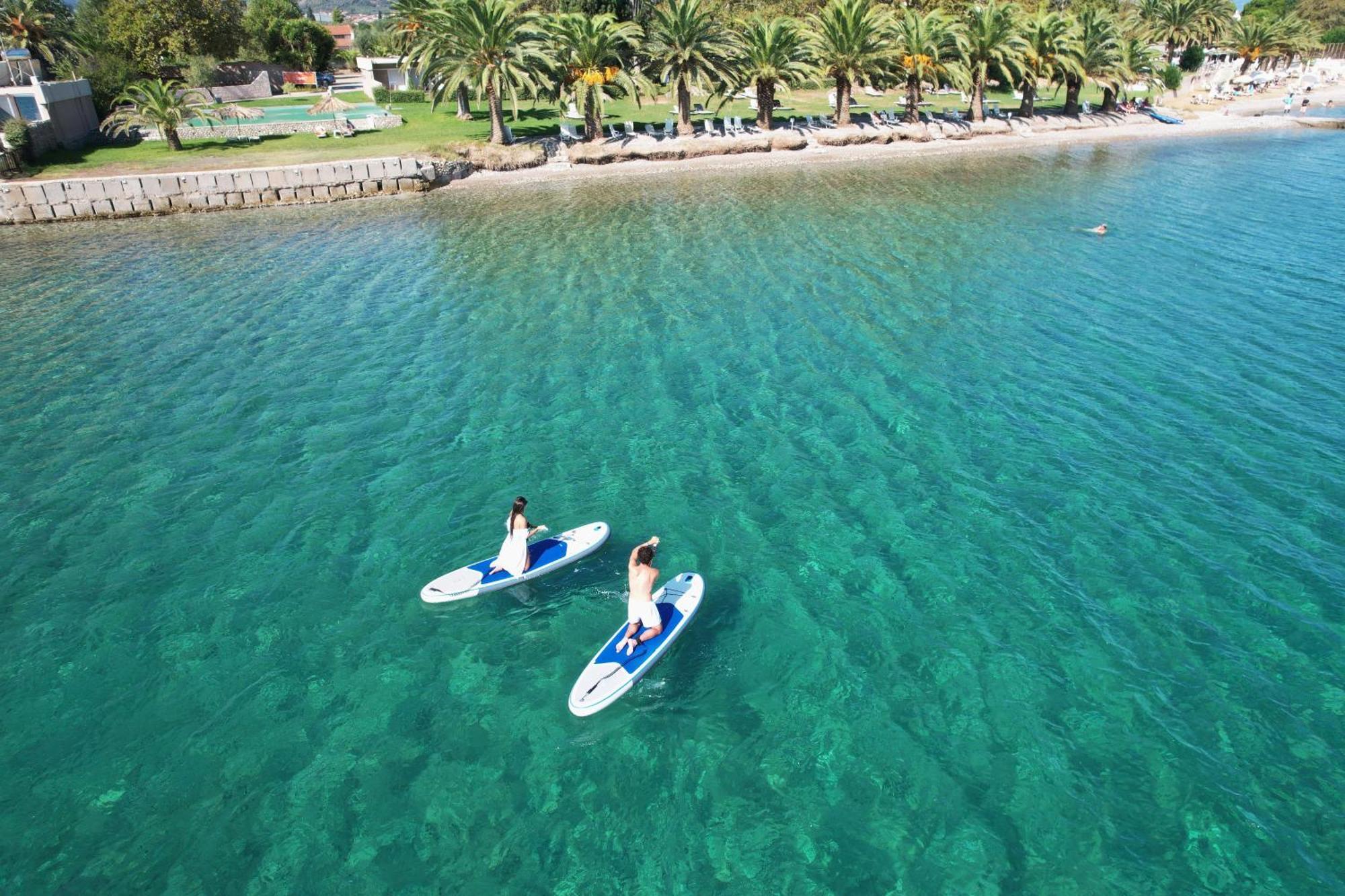 Long Beach Hotel & Resort Longos  Ngoại thất bức ảnh